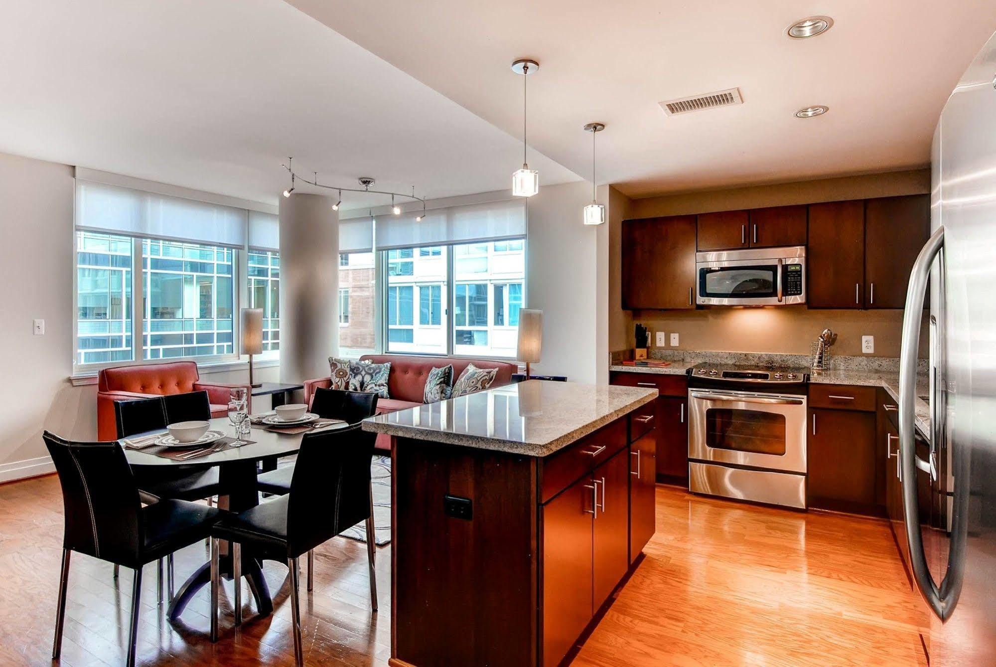 Global Luxury Suites At Toone Street Baltimore Exterior photo